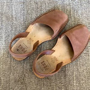 Pons Avarca Sandals size 8